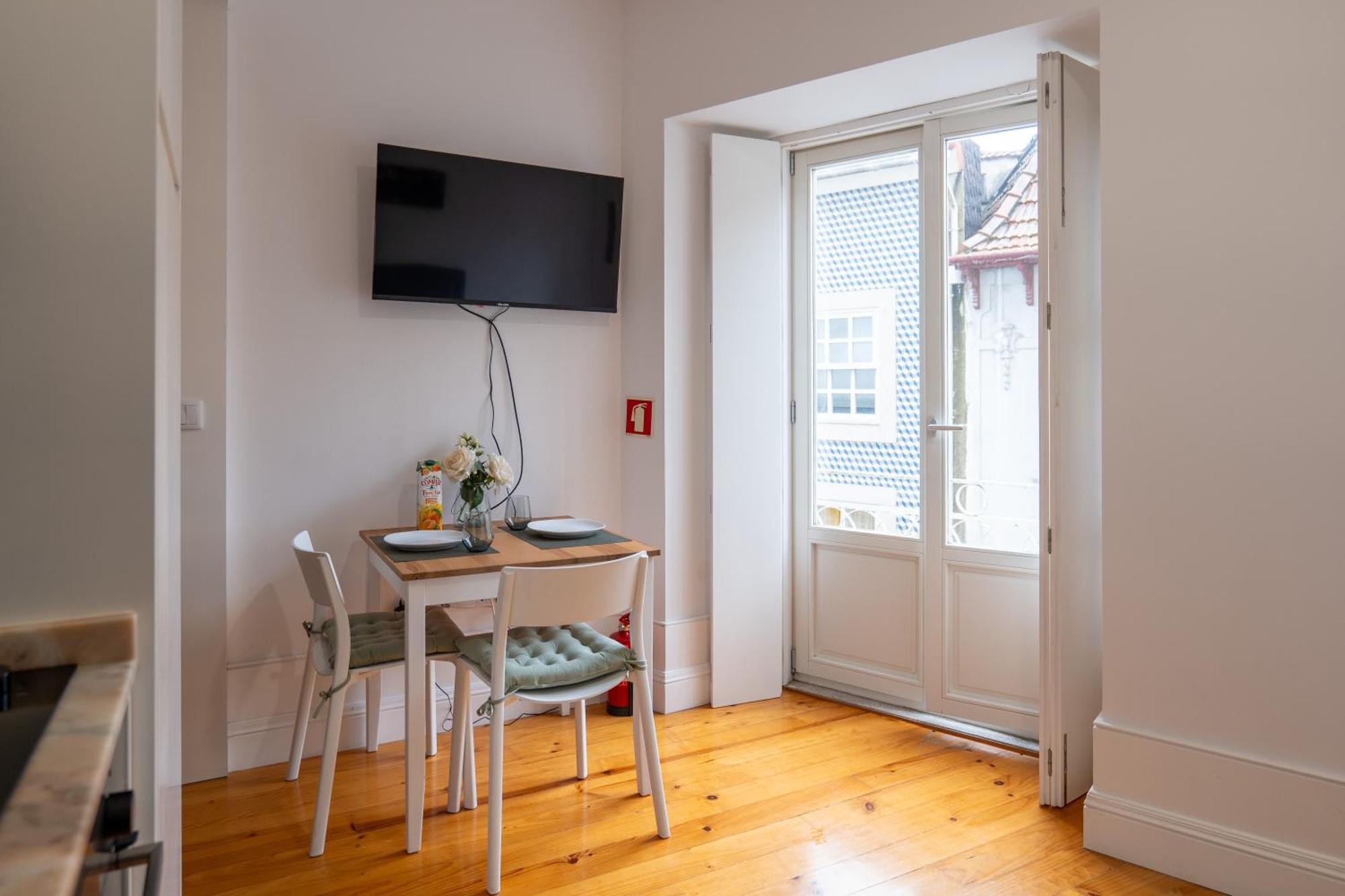 A Window To - Premium At Clerigos Tower * Porto