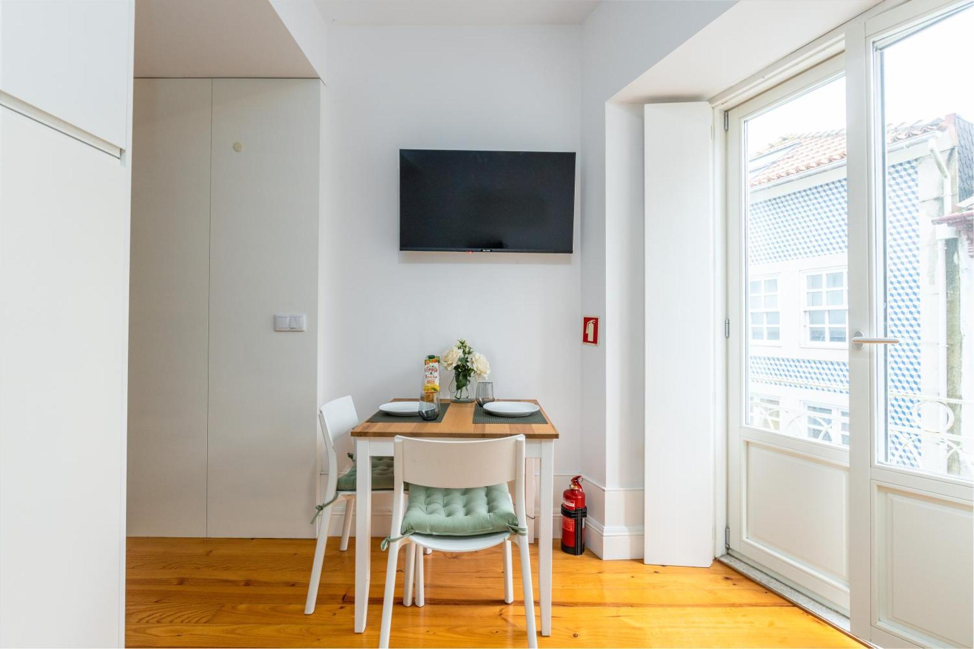 A Window To - Premium At Clerigos Tower Apartamento *